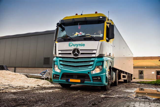 Duynie vrachtwagen